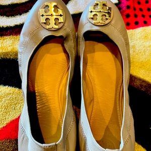 Used Tory butch flats
